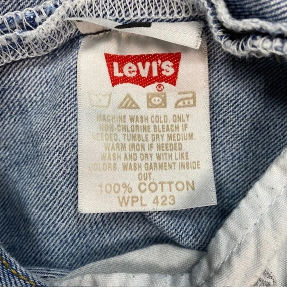 Levis 501 Original Mens 36x30 Medium Wash Blue Straight Leg Button Fly Jeans